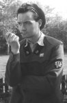 YQD1AAU56AQ.jpg