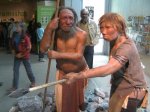 Neandertala_homo,_modelo_en_Neand-muzeo.jpg