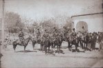 Отряд донских казаков перед резиденцией императора в Плоешти, июнь 1877.jpg