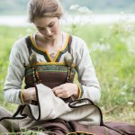 viking-dress-and-apron-ingrid-the-hearthkeeper-14.jpg
