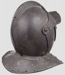 Kürassier-Mantelhelm_um 1620 (4) (1).jpg